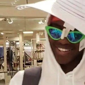 Meet your Posher, Brandon